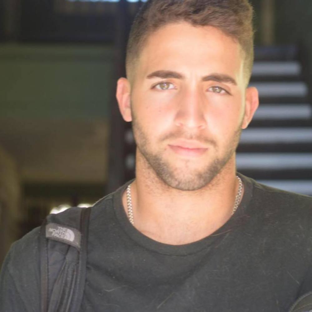 Meet your Posher, Luis